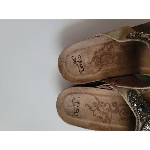 Dansko Pamela Light Gray Nubuck Jeweled Thong Sandals Size EU 38 - Picture 5 of 9